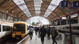 Hot&eacute;is em Londres perto de Esta&ccedil;&atilde;o Victoria (Londres)