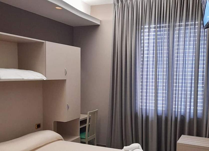 Comodidade do quarto Foto