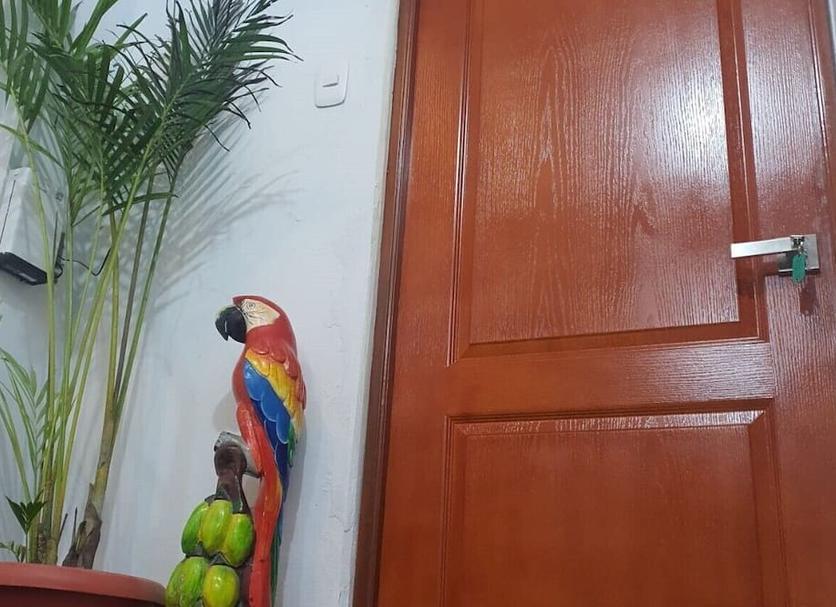 Comodidade do quarto Foto
