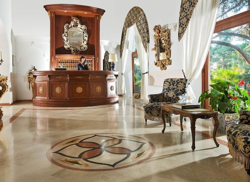 Hall Foto