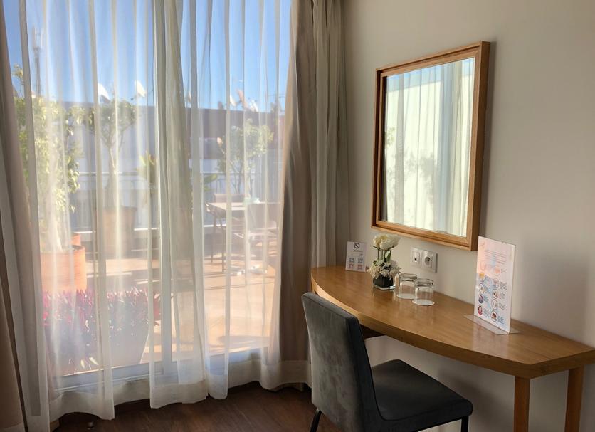 Comodidade do quarto Foto
