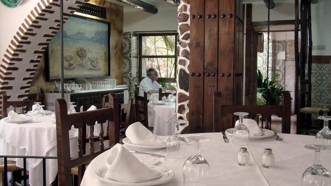 Hostal Emilia