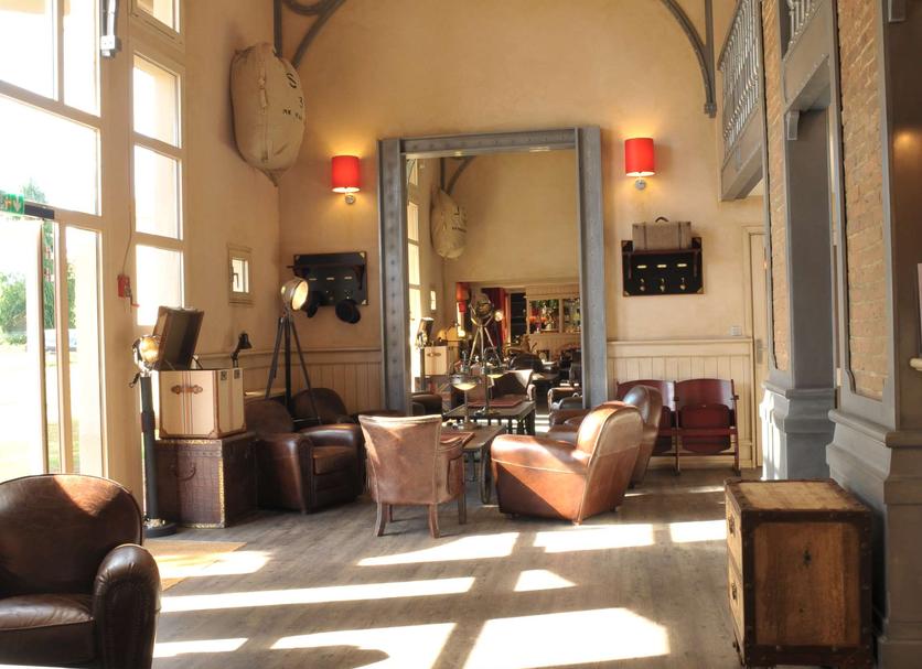 Hall Foto