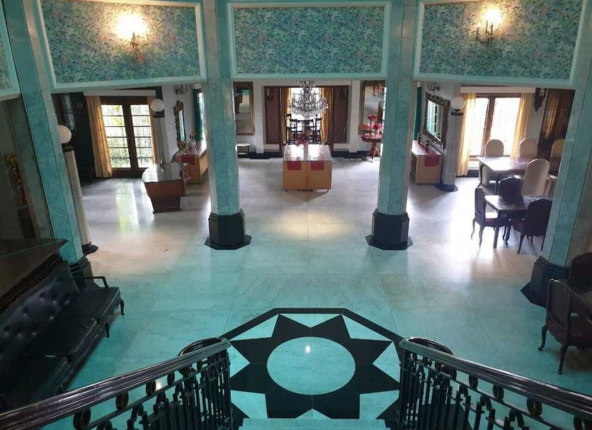 Hall Foto