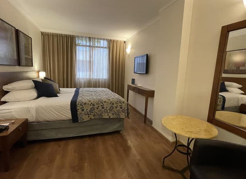 Quarto Foto