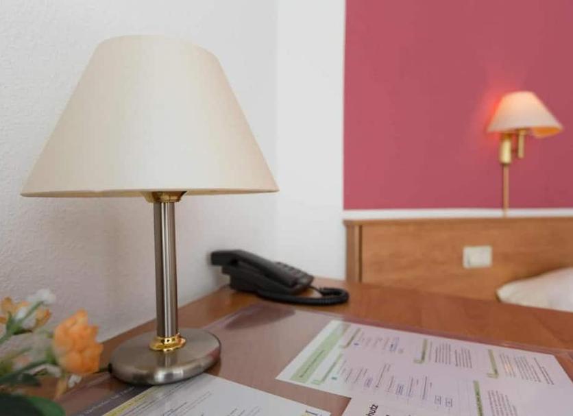 Comodidade do quarto Foto
