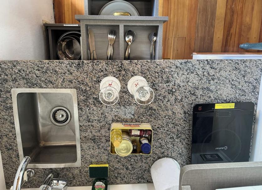 Comodidade do quarto Foto