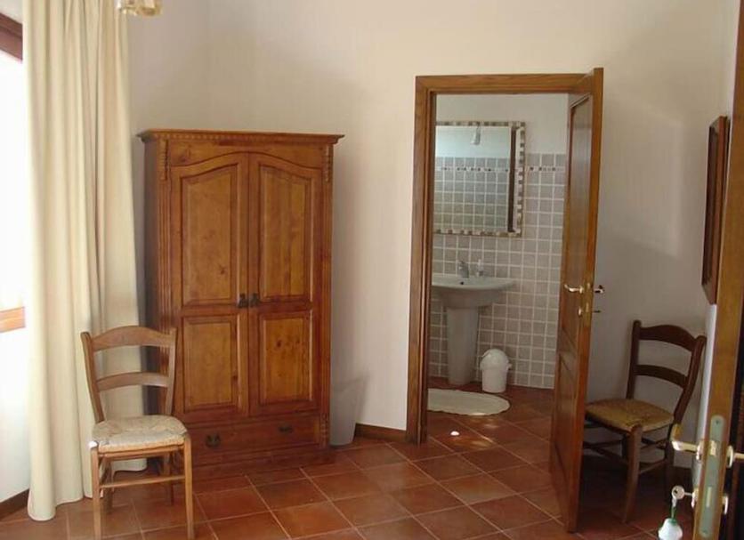 Comodidade do quarto Foto