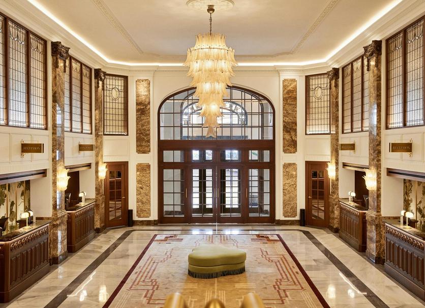 Hall Foto