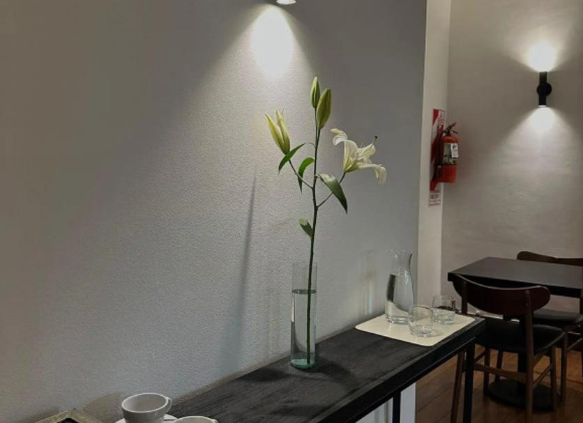 Comodidade do quarto Foto