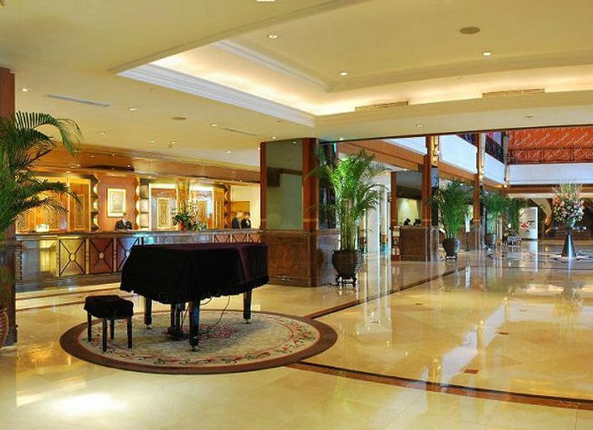 Hall Foto