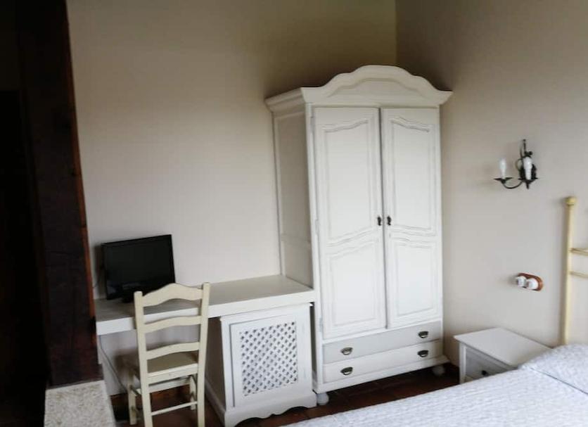 Comodidade do quarto Foto