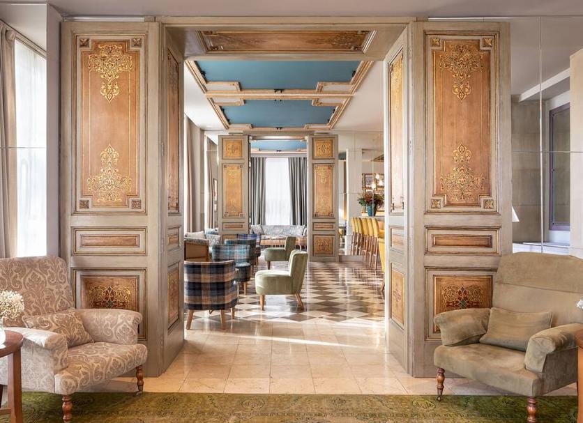 Hall Foto