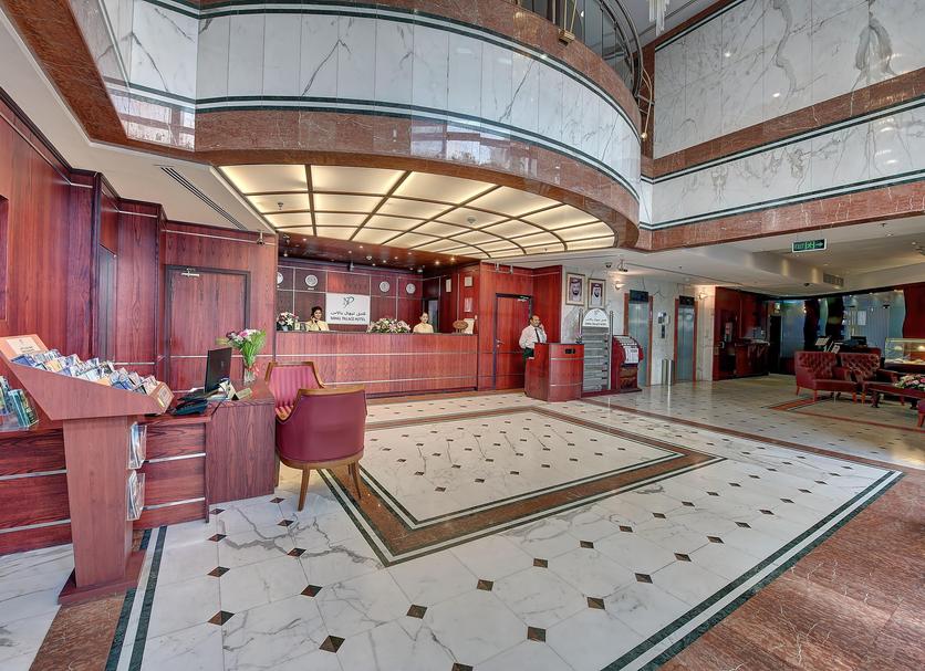 Hall Foto