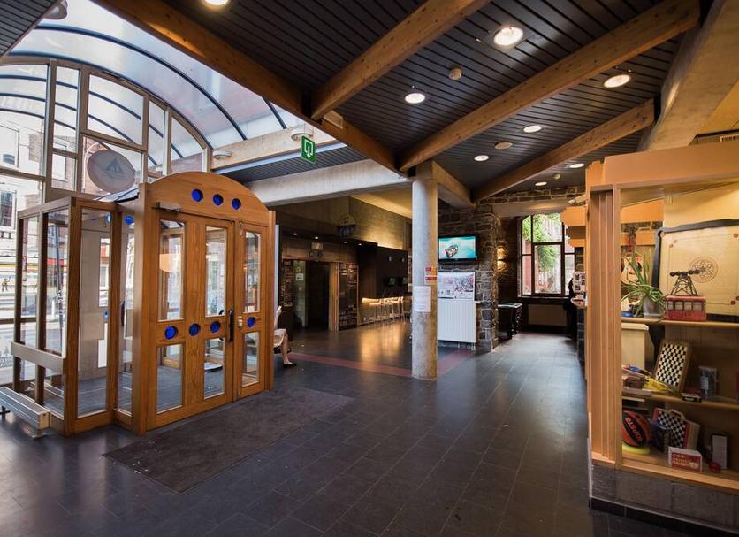 Hall Foto