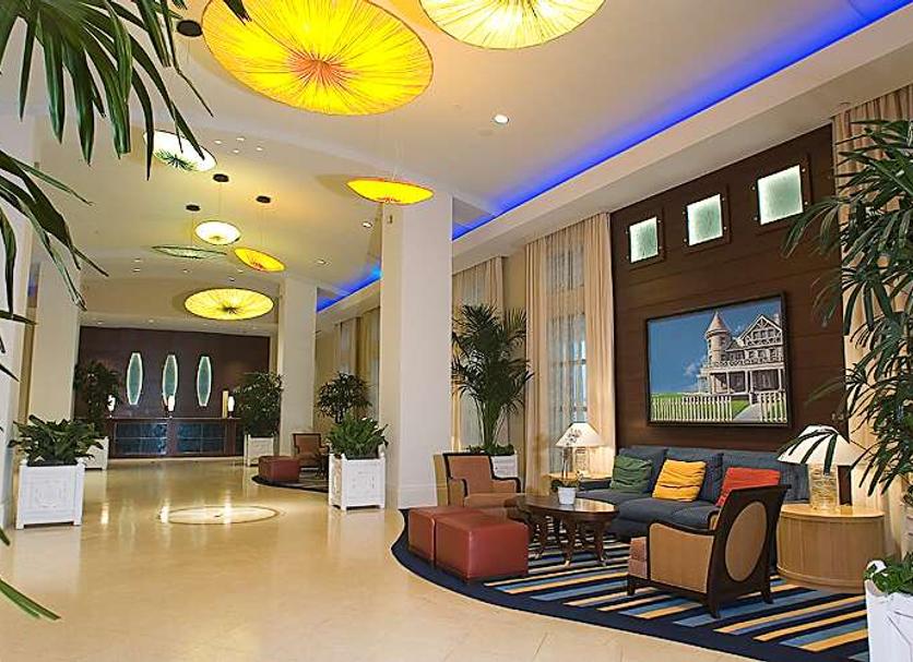 Hall Foto