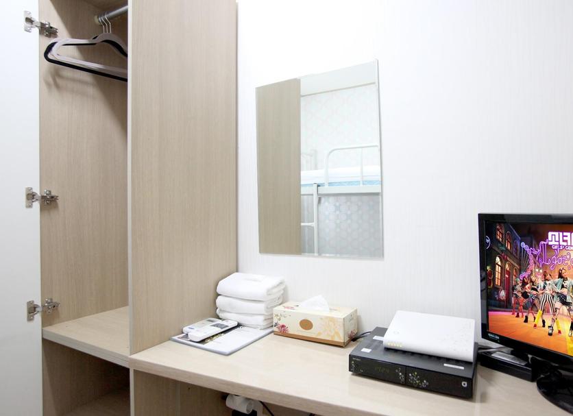 Comodidade do quarto Foto