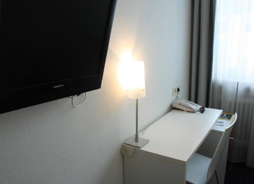 Comodidade do quarto Foto