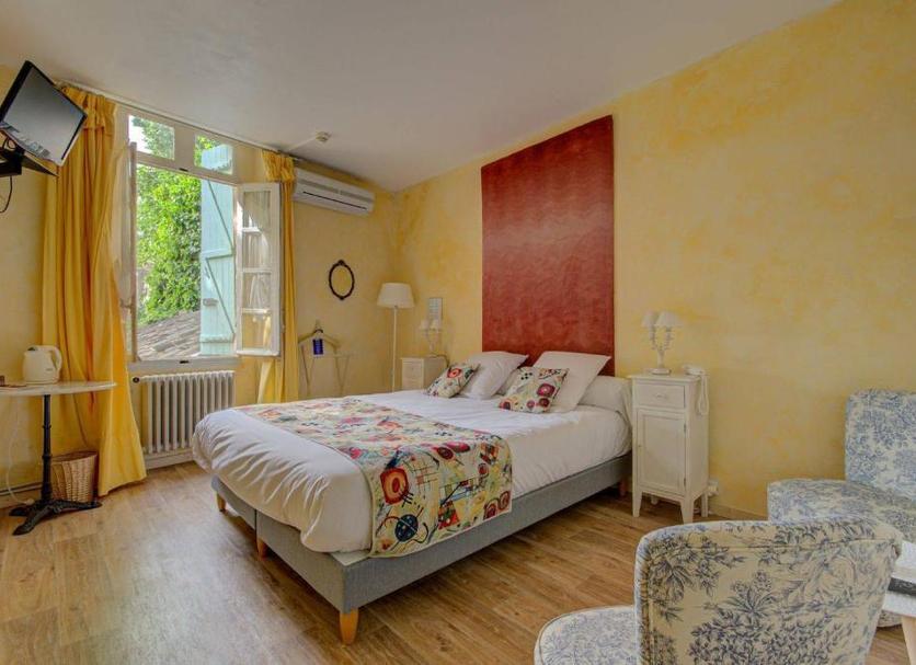 Quarto Foto