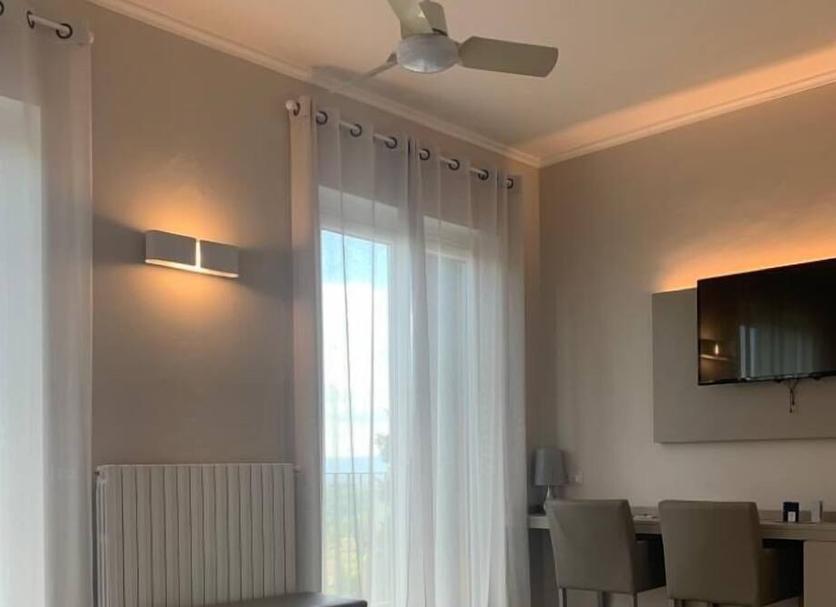 Comodidade do quarto Foto