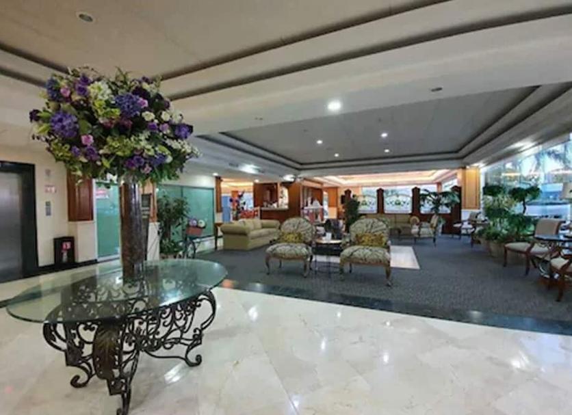 Hall Foto