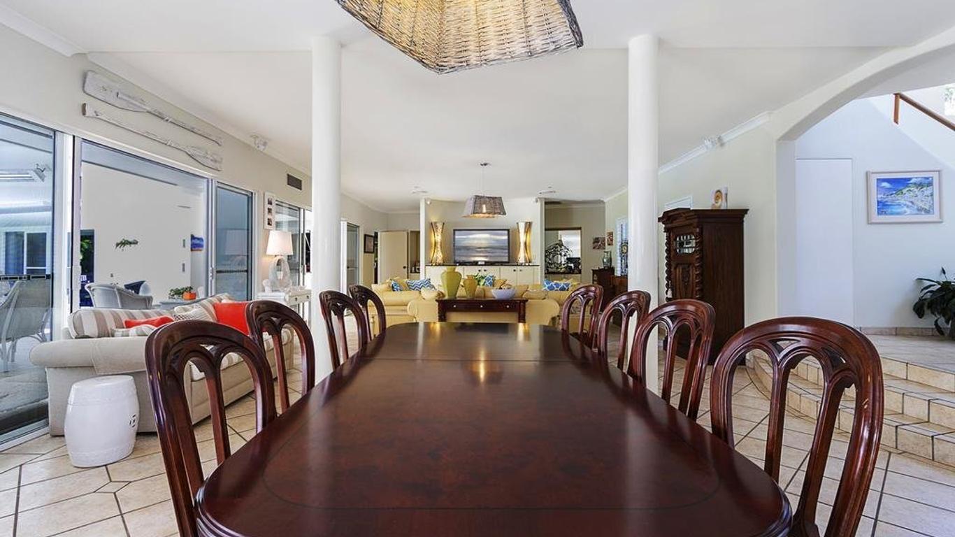 Noosa Habitat Resort B&B