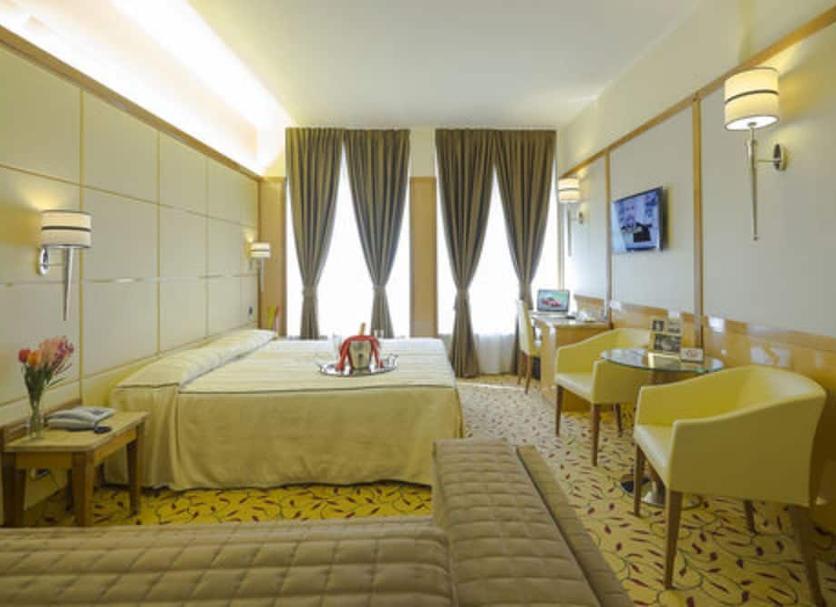 Quarto Foto