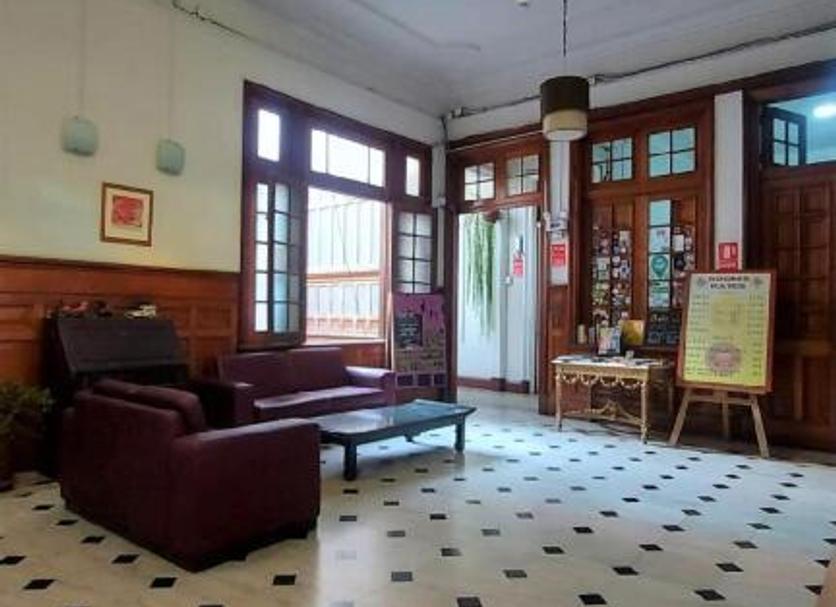 Hall Foto