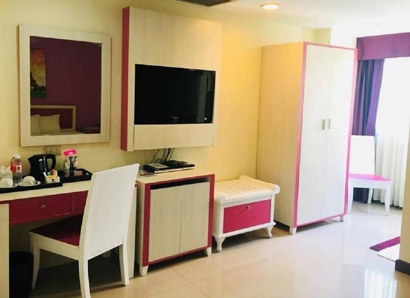 Comodidade do quarto Foto