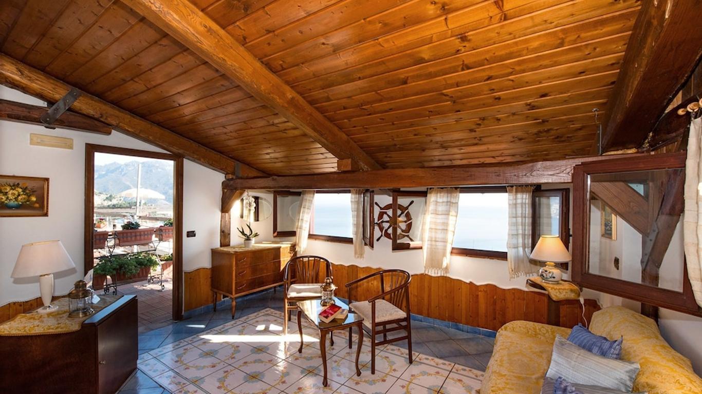 Le Palme Holiday House
