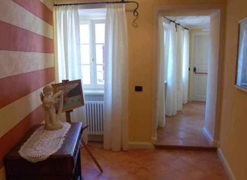Comodidade do quarto Foto