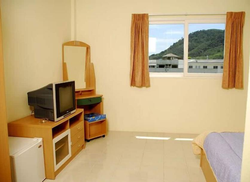Comodidade do quarto Foto