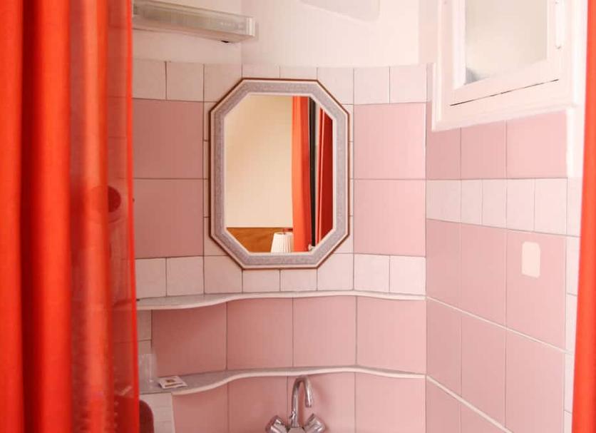 Comodidade do quarto Foto