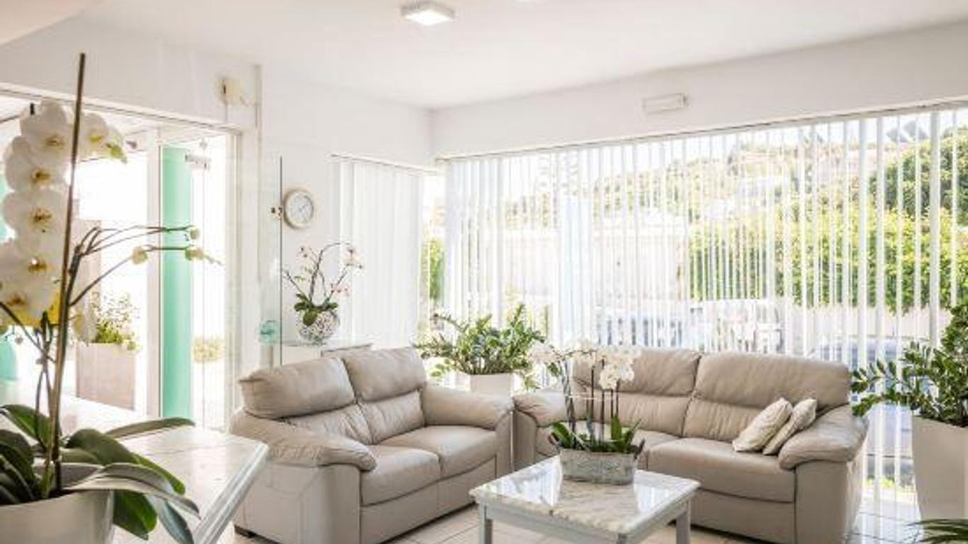 Kristall Suites