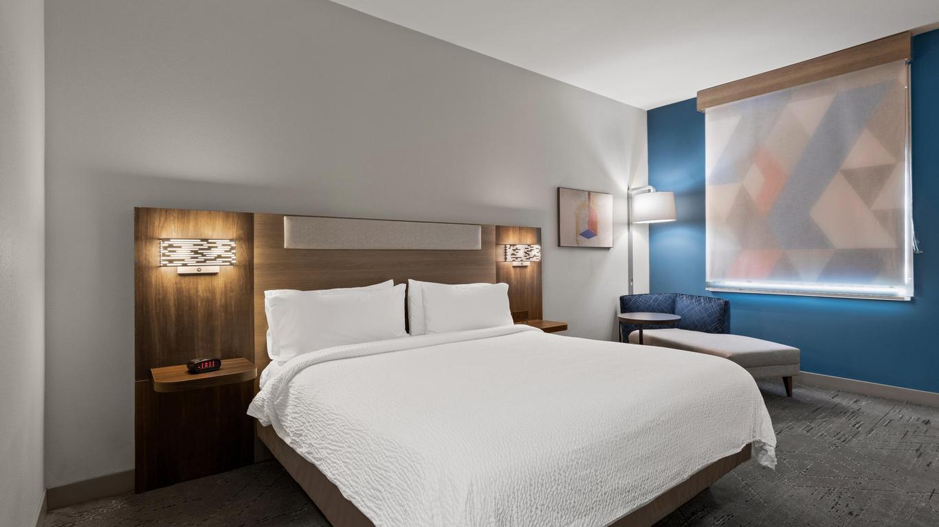 Holiday Inn Express & Suites Oklahoma City Nw-Quail Springs