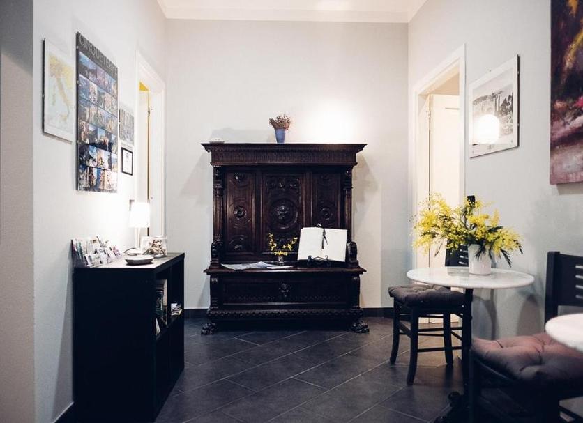 Comodidade do quarto Foto