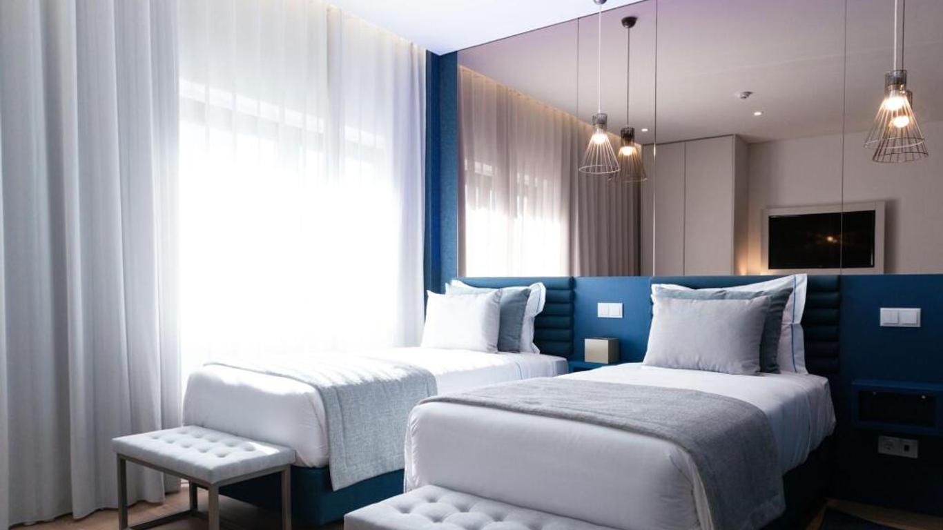 Zurin Charm Hotel
