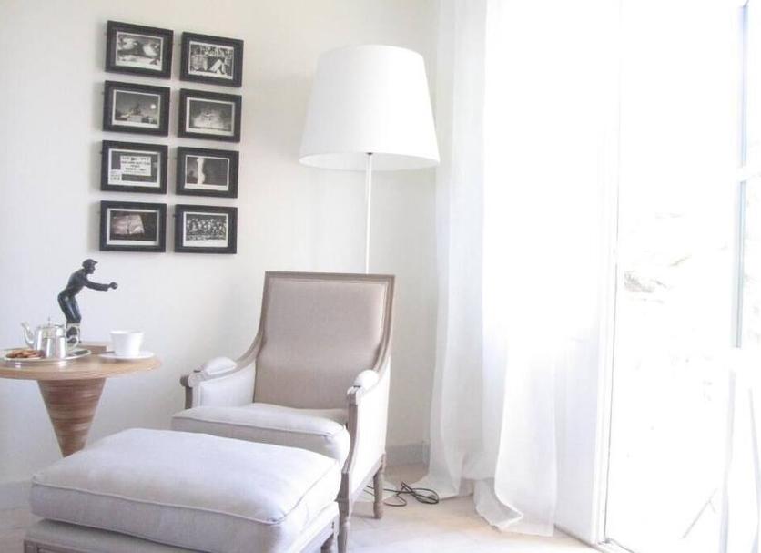 Comodidade do quarto Foto