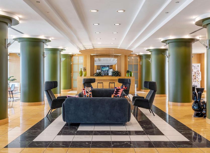 Hall Foto