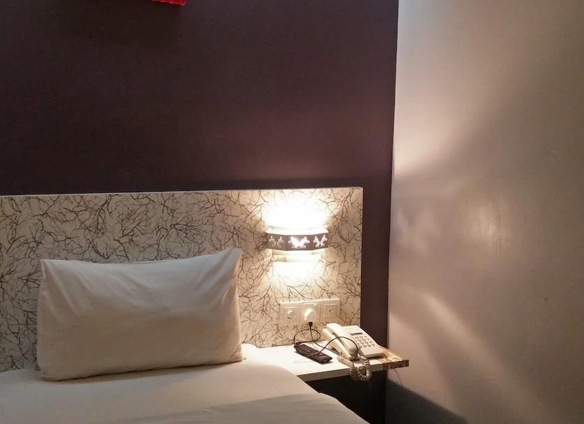 Comodidade do quarto Foto