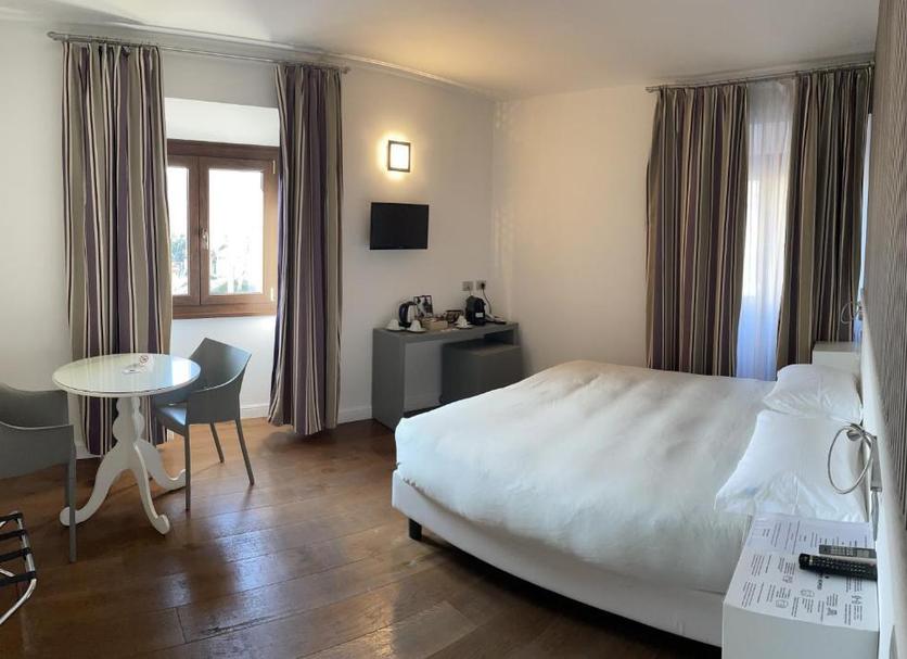 Quarto Foto