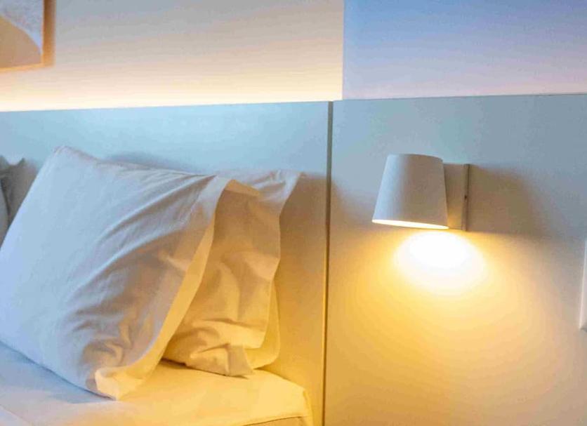 Comodidade do quarto Foto