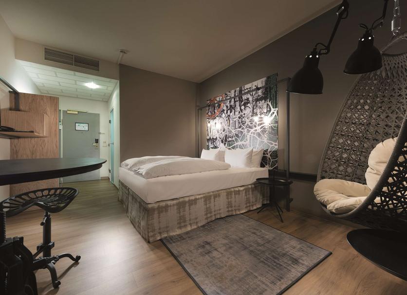 Comodidade do quarto Foto