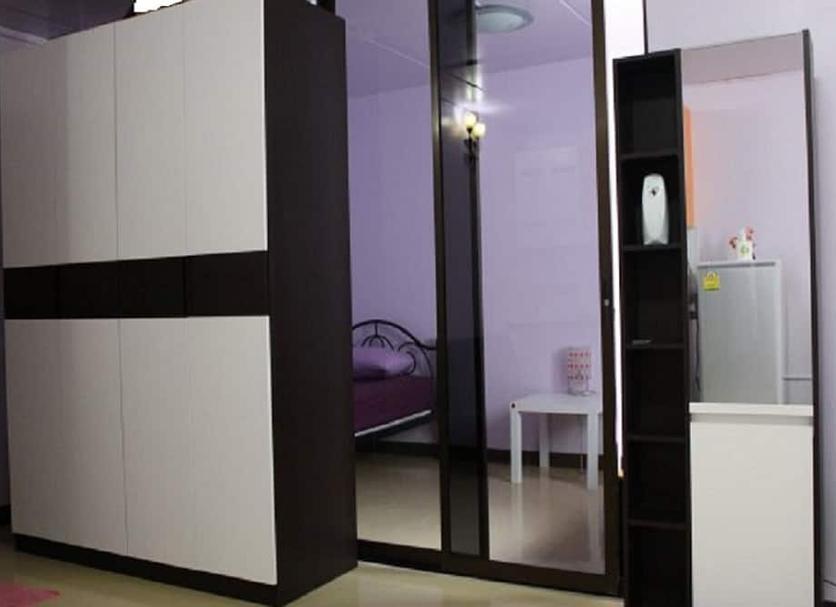 Comodidade do quarto Foto