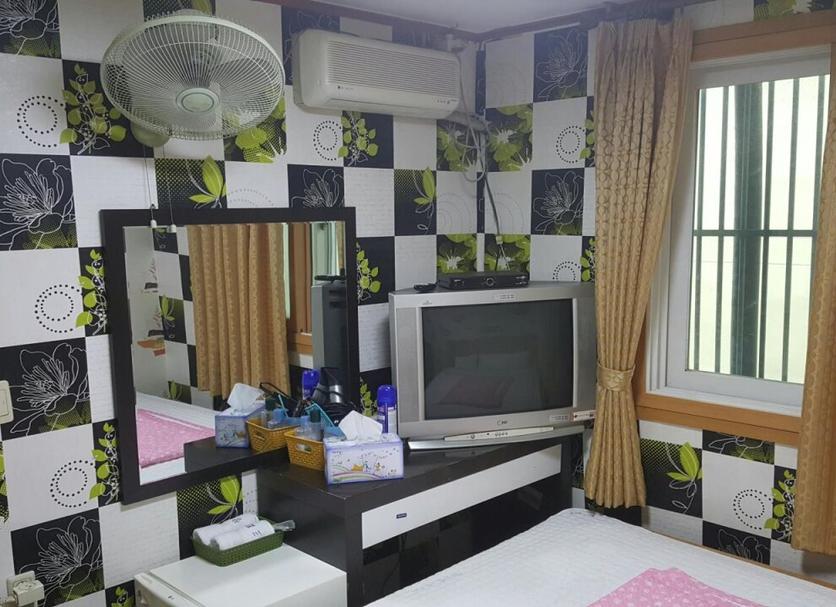 Comodidade do quarto Foto