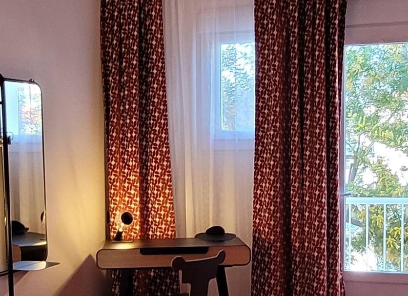 Comodidade do quarto Foto