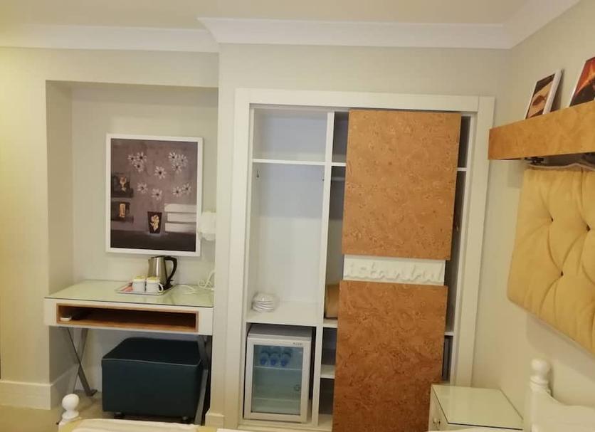Comodidade do quarto Foto