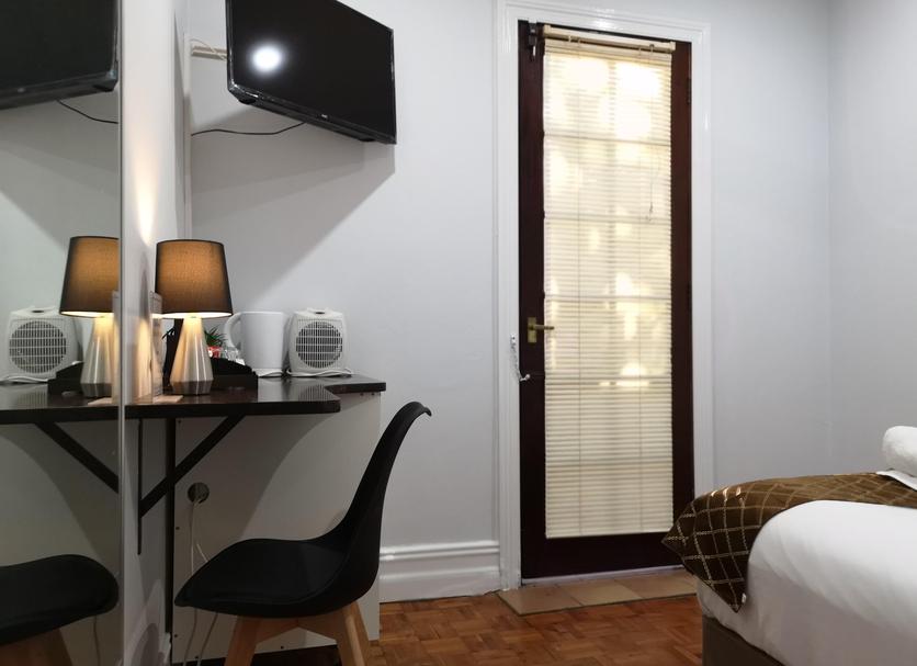 Comodidade do quarto Foto
