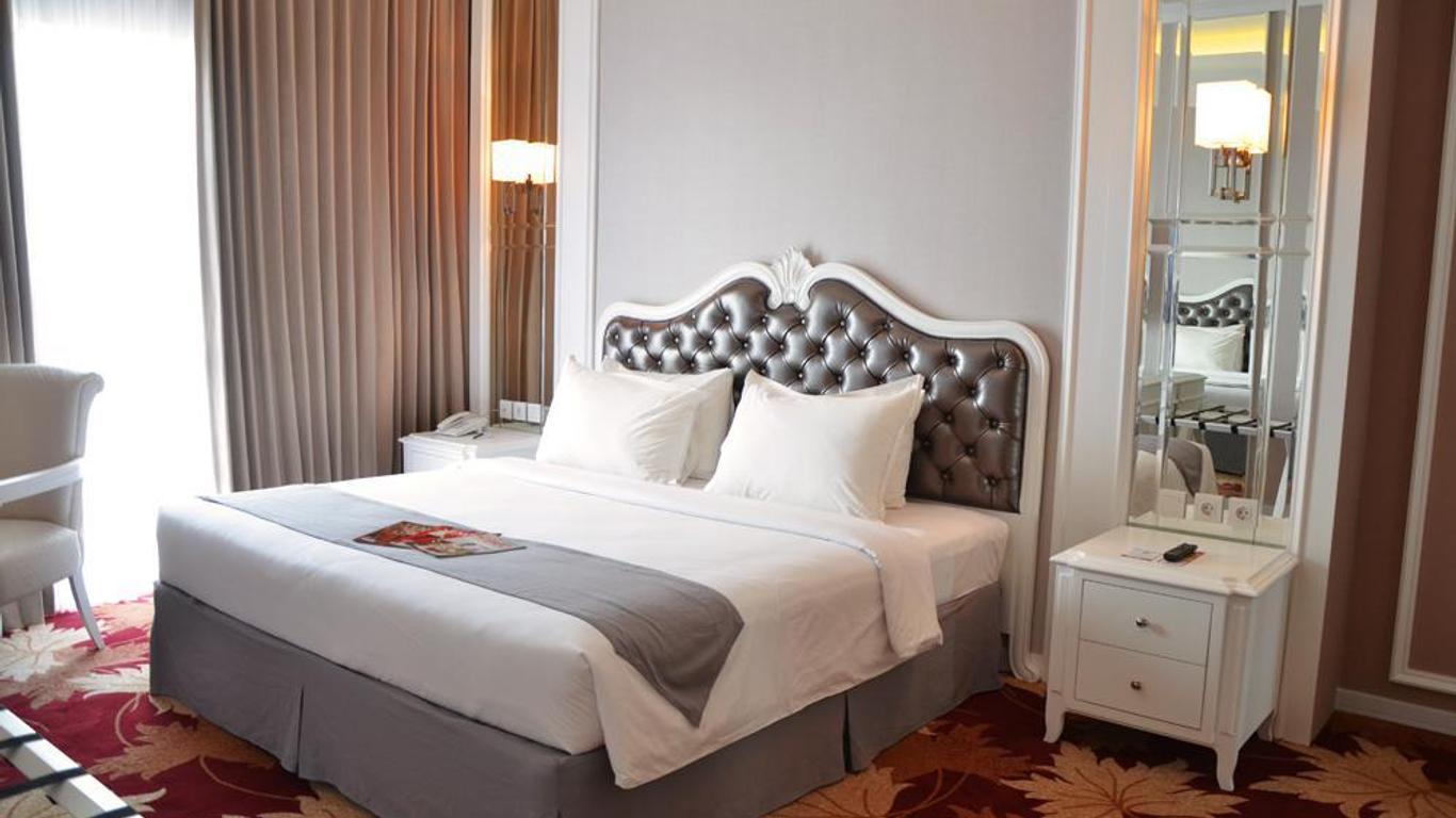 Golden Tulip Legacy Surabaya