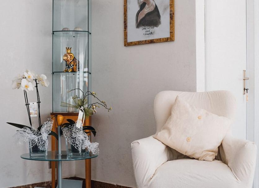 Comodidade do quarto Foto